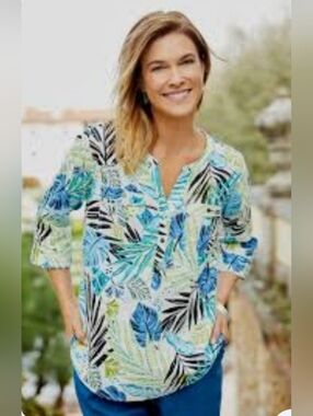 C.D. Daniels Casual Tropical Print Women's Blouse - Blue, Black, White & Green